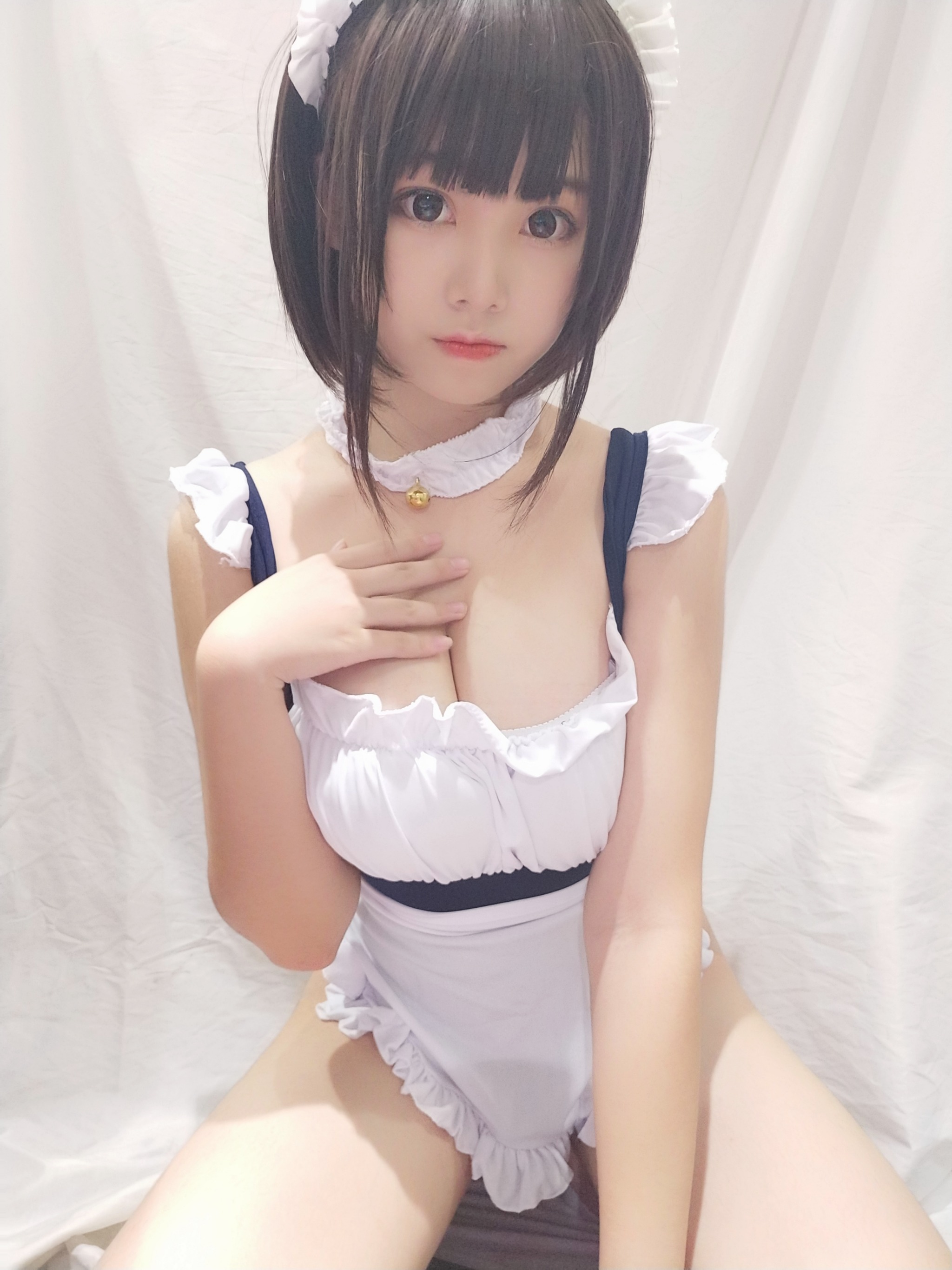 蜜汁猫裘 - NO.010 女仆死库水 [30P]-XikXak